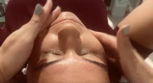 Be.U Autumn/Winter (Outono/Inverno) (rosto completo e pescoço )